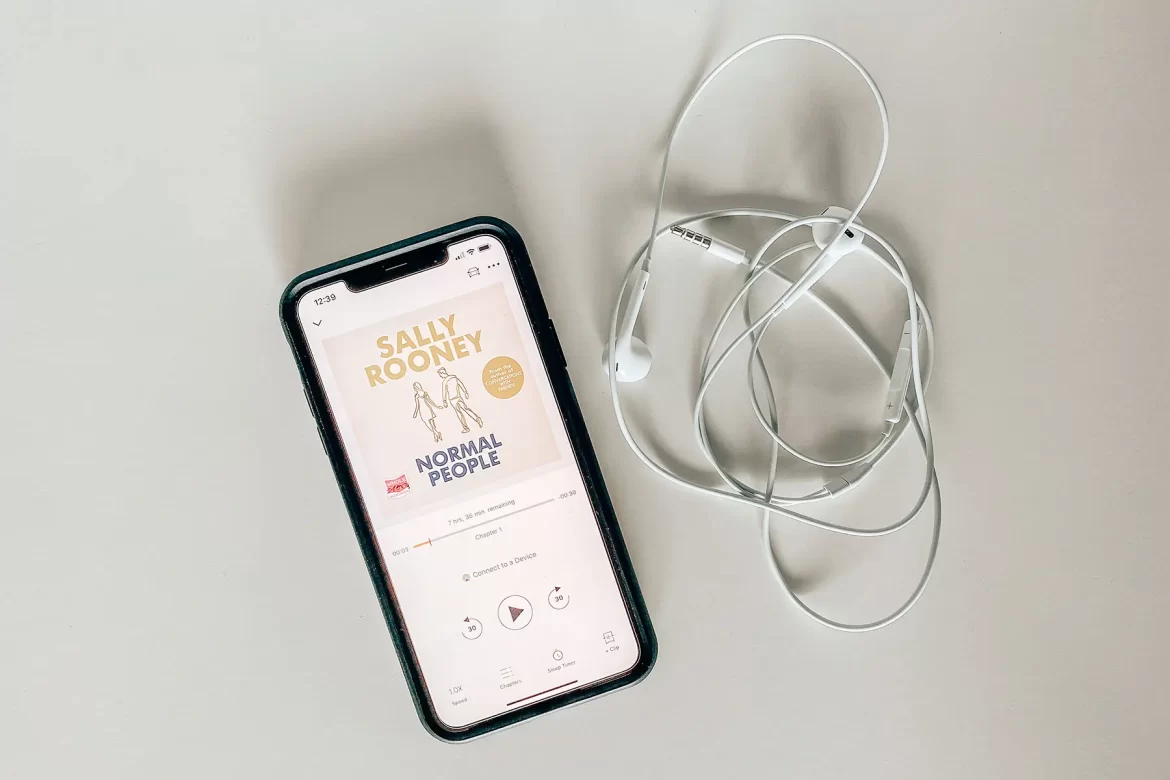 Books, eBooks or Audiobooks?