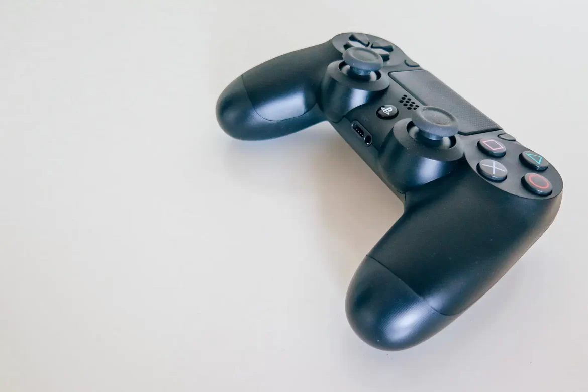 5 Ways Gaming Helps Writers.